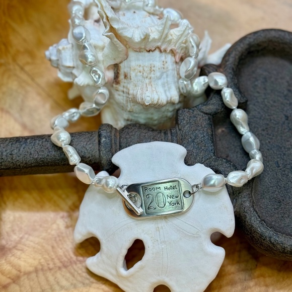 Saloré Jewelry - The Room 20 Set — A Story Worth Wearing ✨